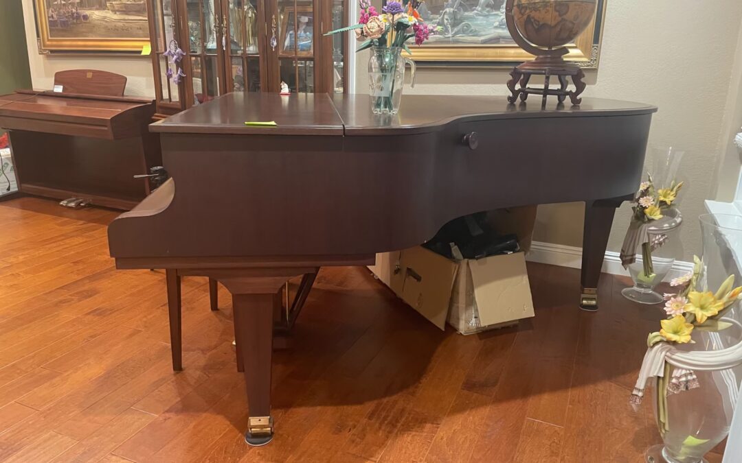 a Taiwanese family’s decision to emigrate to the United States and their experience using a professional international moving company (Ship2TW) to safely relocate their household belongings across the Pacific. The estimated cost of an international move from Taiwan to the U.S. in a 40-foot shipping container is approximately US $10,000 including Shipping a piano by sea.