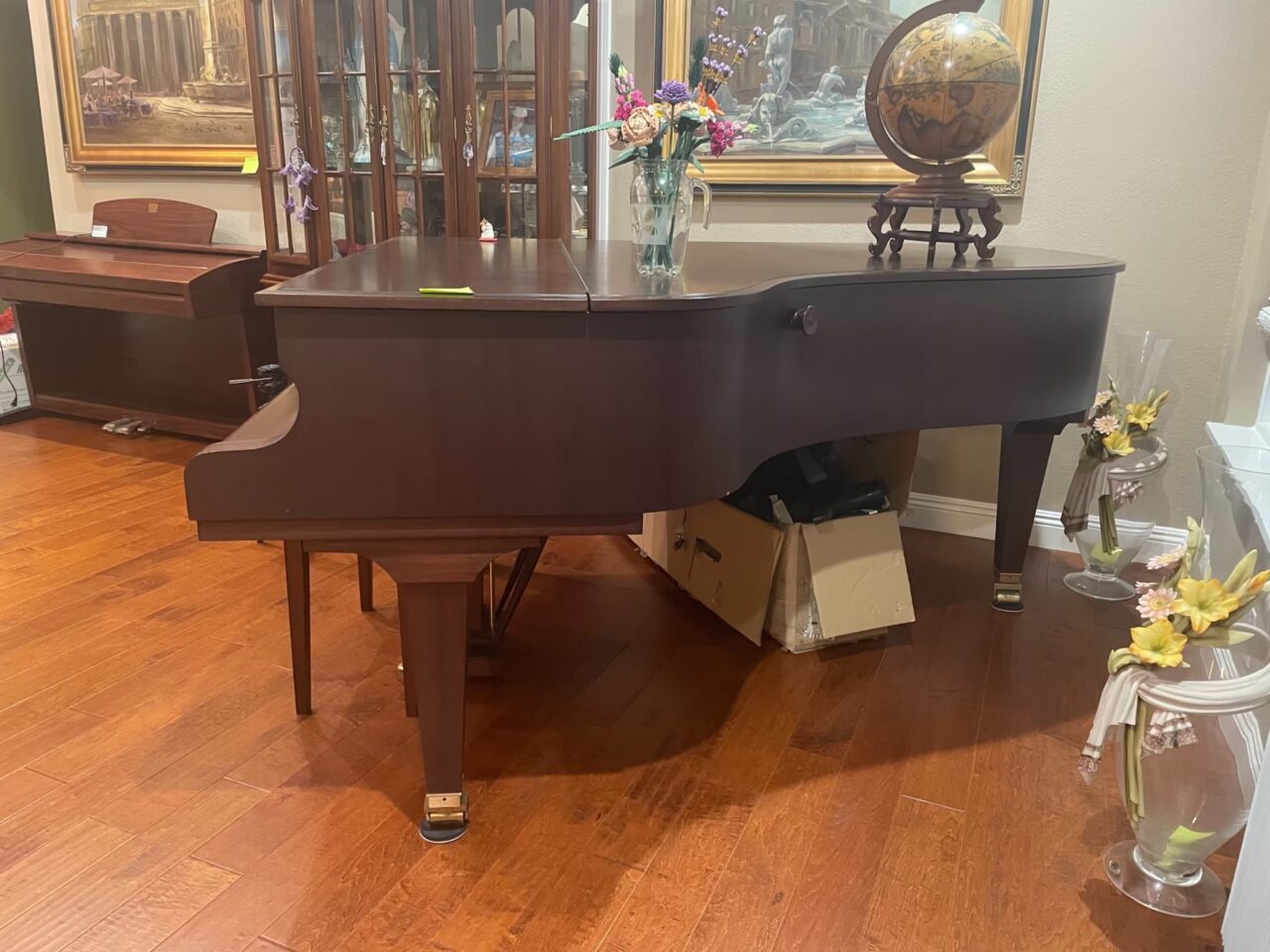 a Taiwanese family’s decision to emigrate to the United States and their experience using a professional international moving company (Ship2TW) to safely relocate their household belongings across the Pacific. The estimated cost of an international move from Taiwan to the U.S. in a 40-foot shipping container is approximately US $10,000 including Shipping a piano by sea.