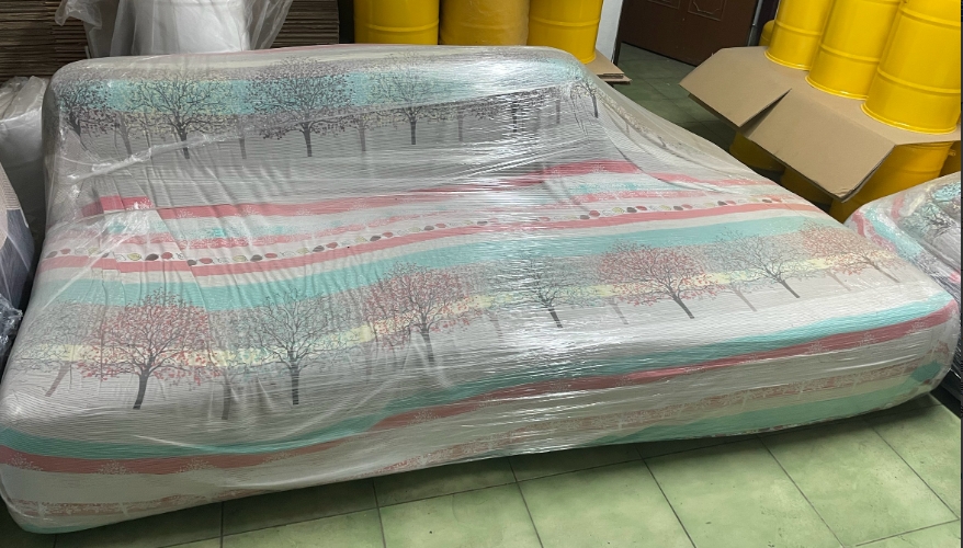 a Taiwanese family’s decision to emigrate to the United States and their experience using a professional international moving company (Ship2TW) to safely relocate their household belongings across the Pacific. The estimated cost of an international move from Taiwan to the U.S. in a 40-foot shipping container is approximately US $10,000 including Shipping a piano by sea.